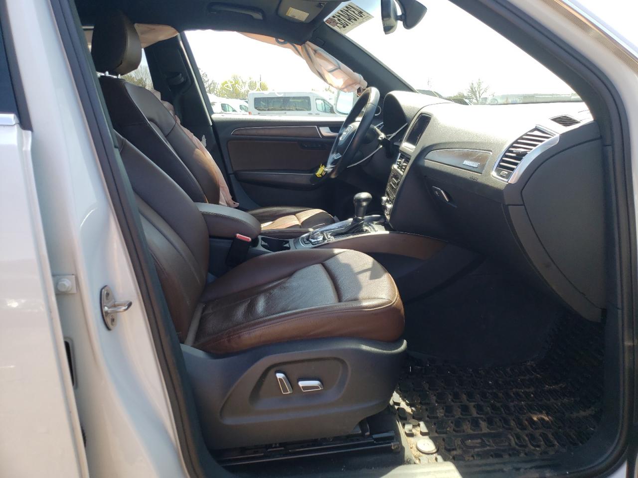 Photo 5 from auction – 2017 AUDI Q5 PREMIUM with VIN WA1L2AFPXHA042774