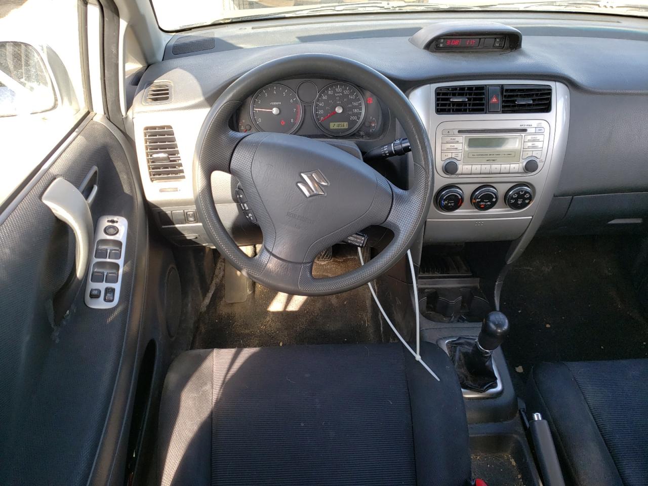Photo 9 from auction – 2006 SUZUKI AERIO PREM with VIN JS2RA61S265300017