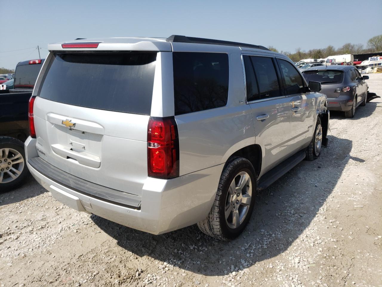 Photo 4 from auction – 2016 CHEVROLET TAHOE C150 with VIN 1GNSCAKCXGR471986