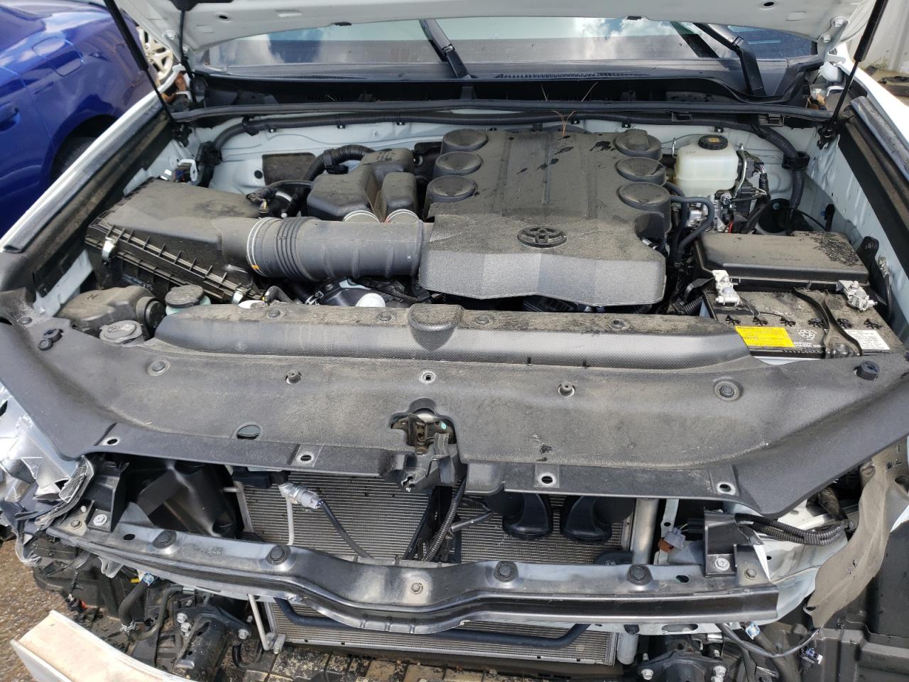 Photo 7 from auction – 2019 TOYOTA 4RUNNER SR with VIN JTEBU5JR5K5701738