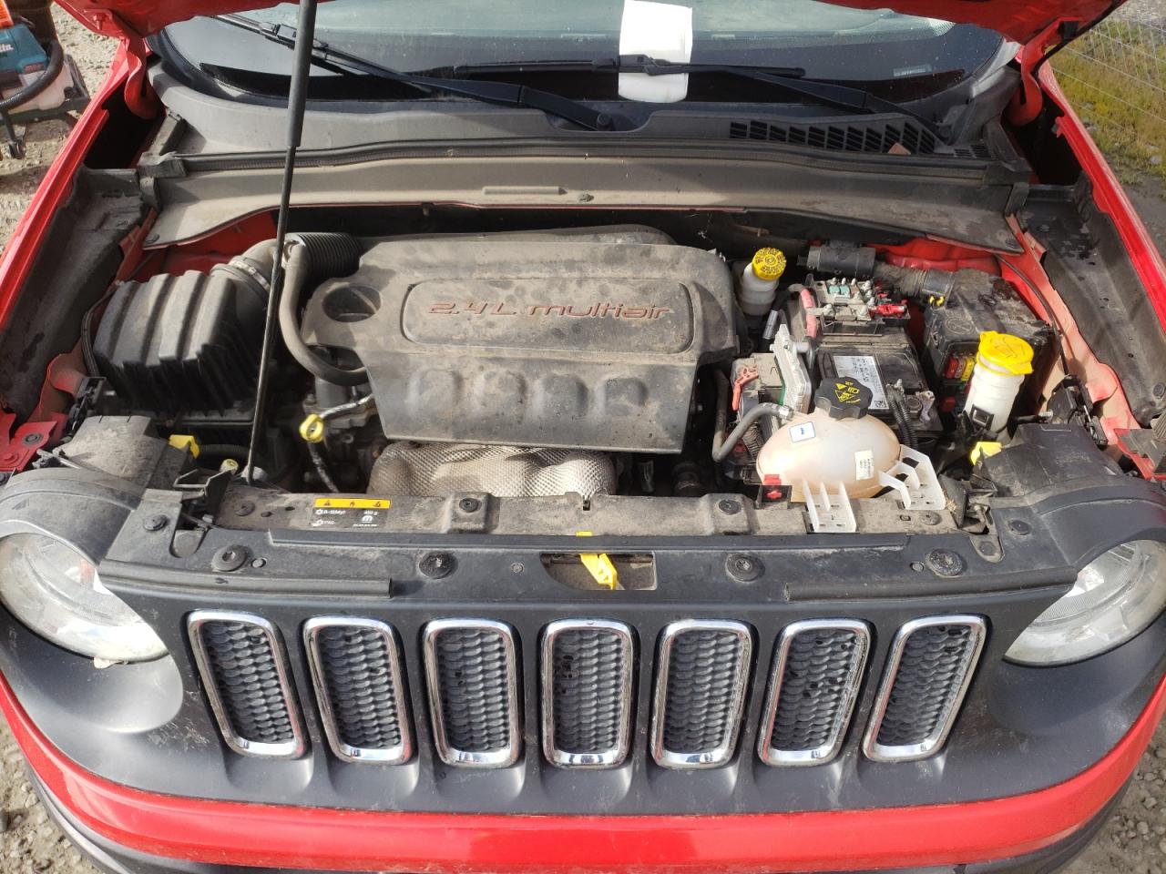 Photo 7 from auction – 2015 JEEP RENEGADE L with VIN ZACCJBBT5FPC16202