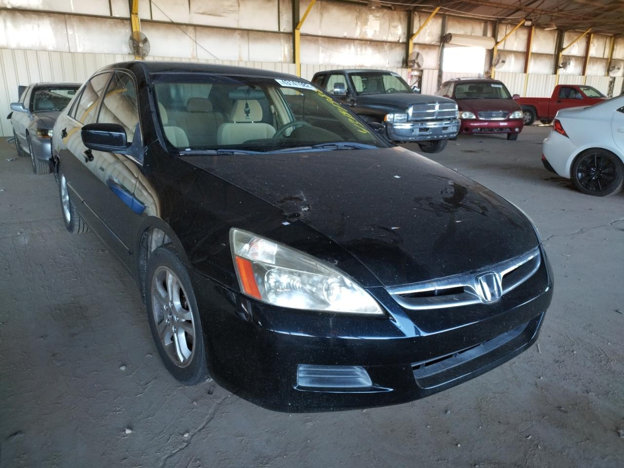 HONDA ACCORD SE 2007 with VIN JHMCM56307C007778 - Photo from auction