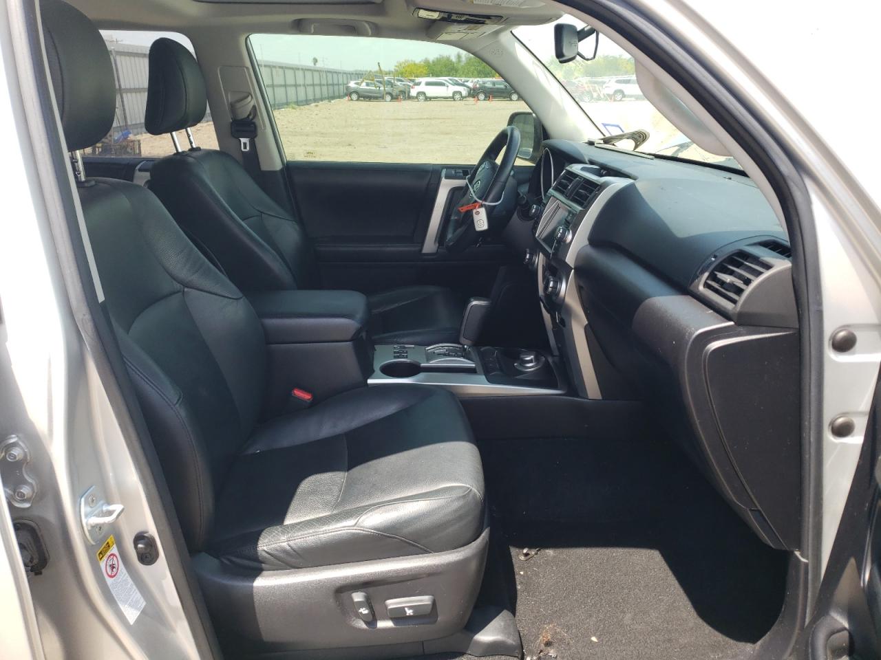 Photo 5 from auction – 2012 TOYOTA 4RUNNER SR with VIN JTEBU5JRXC5110175