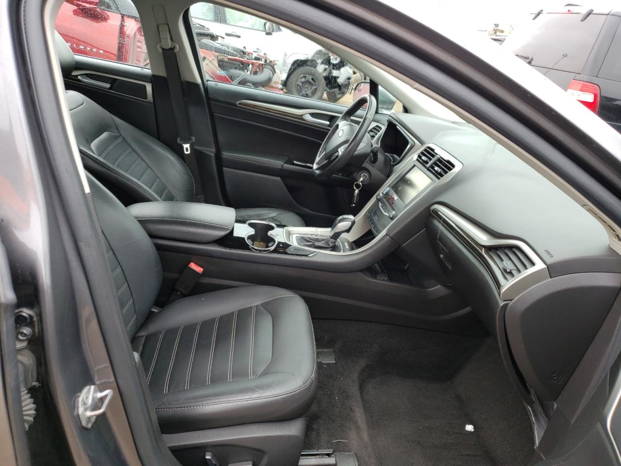 Photo 5 from auction – 2014 FORD FUSION SE with VIN 3FA6P0HD4ER375285