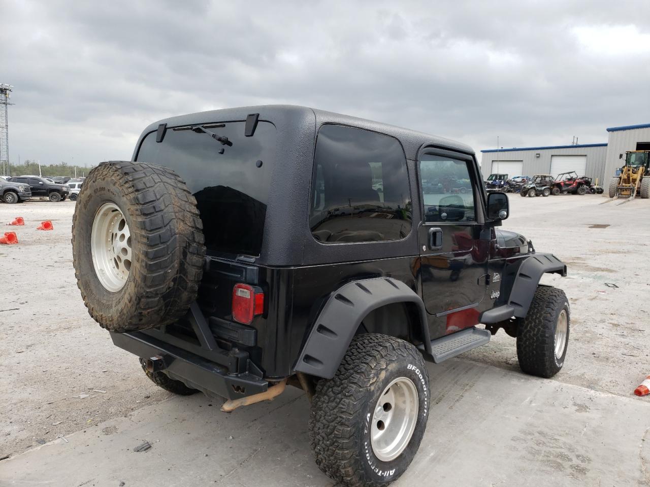 Photo 4 from auction – 2004 JEEP WRANGLER / with VIN 1J4FA59S14P802184