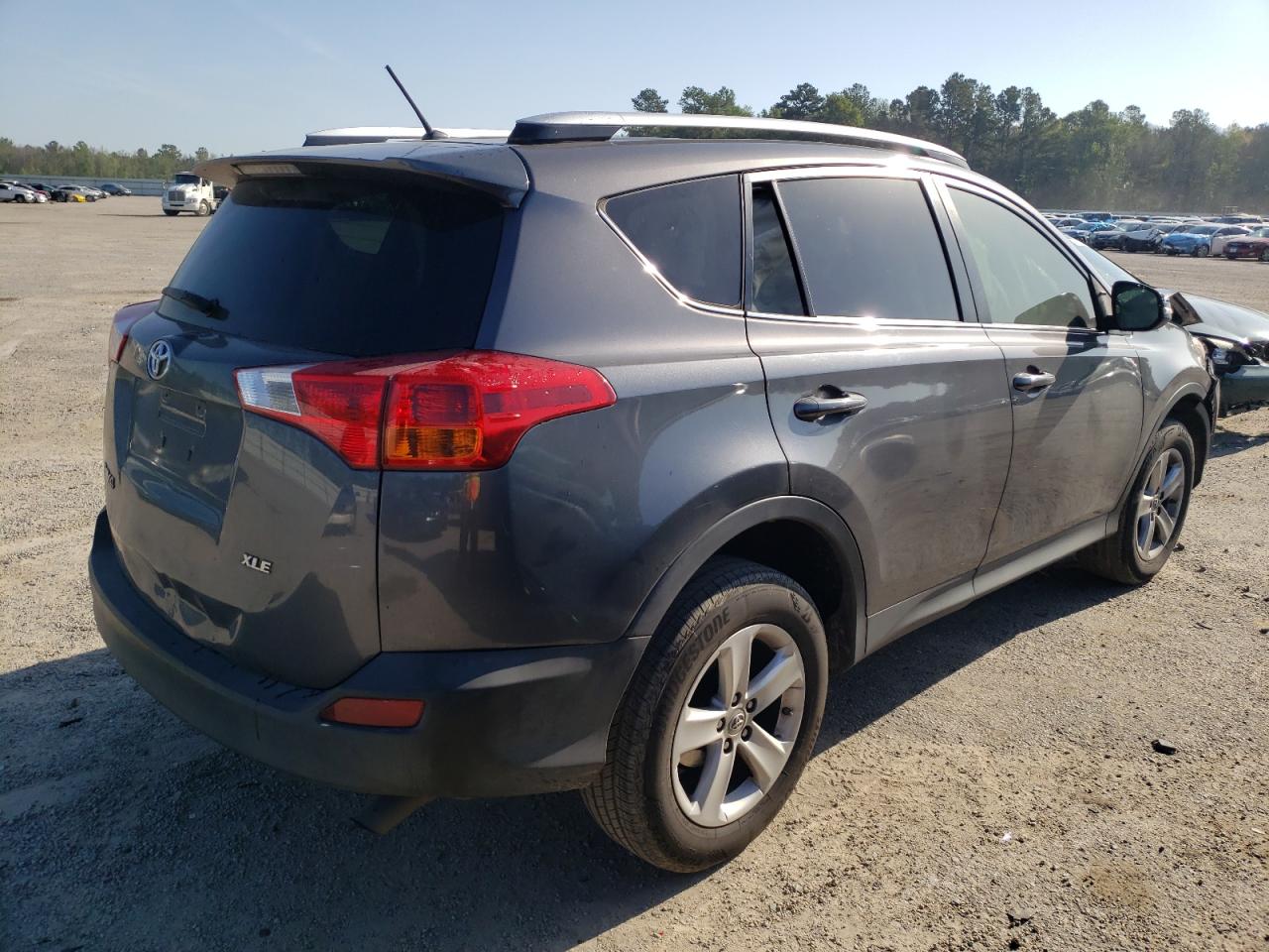 Photo 4 from auction – 2013 TOYOTA RAV4 XLE with VIN JTMWFREV6D5010770