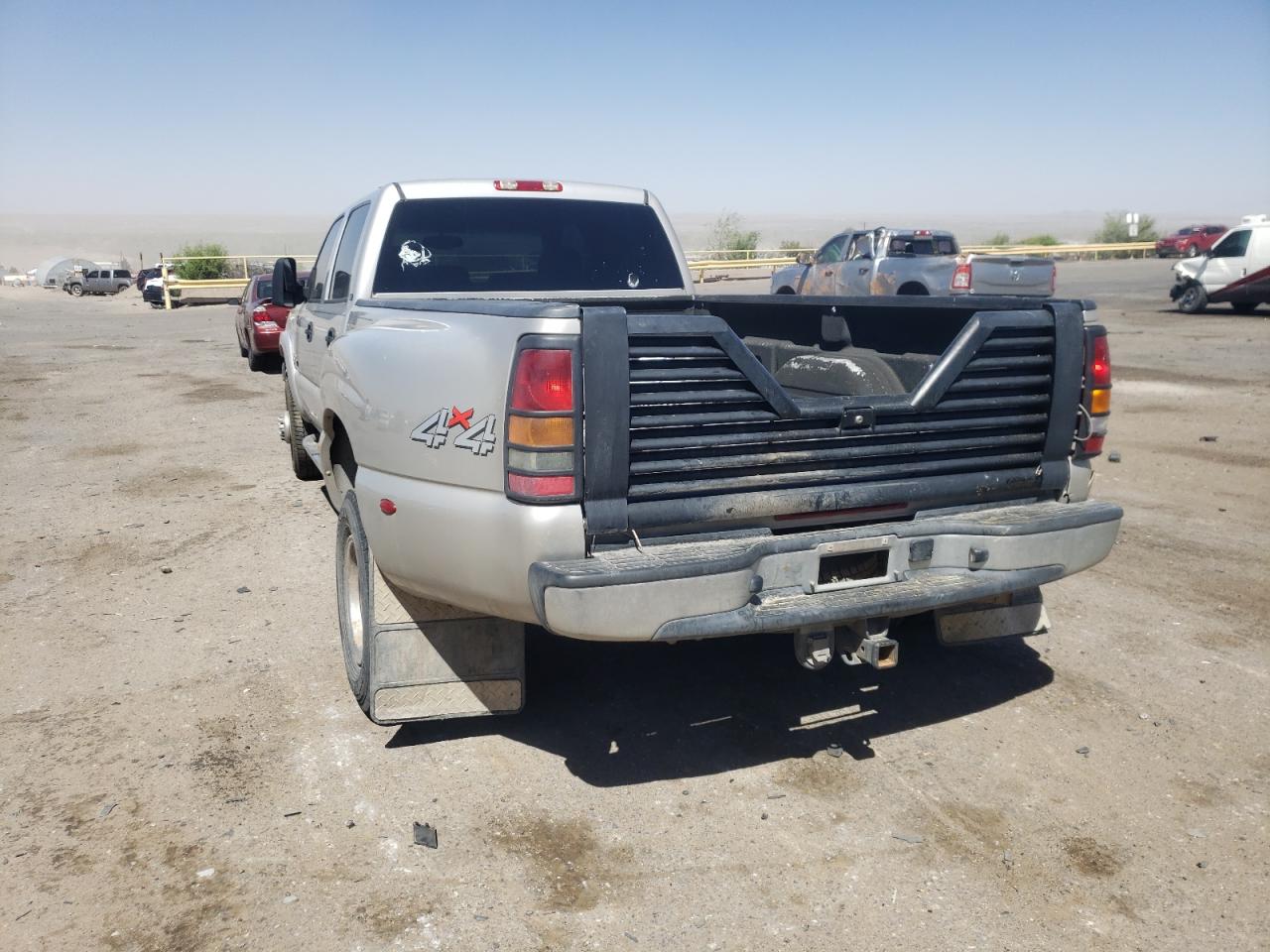 Photo 3 from auction – 2006 CHEVROLET SILVERADO with VIN 1GCJK33D26F190081