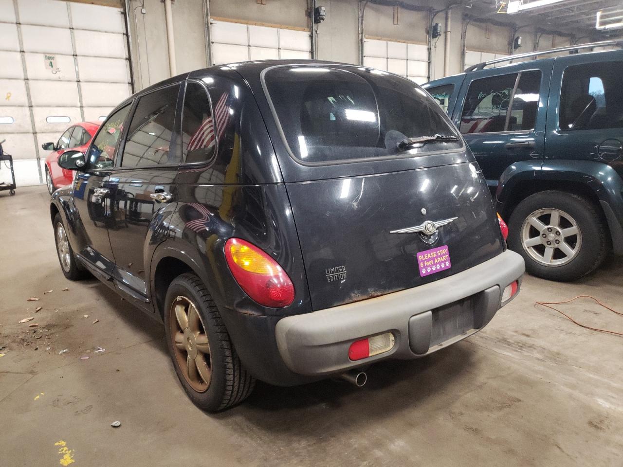 Photo 3 from auction – 2002 CHRYSLER PT CRUISER with VIN 3C8FY68B12T386265