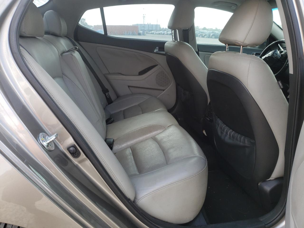 Photo 6 from auction – 2015 KIA OPTIMA EX with VIN 5XXGN4A75FG379152