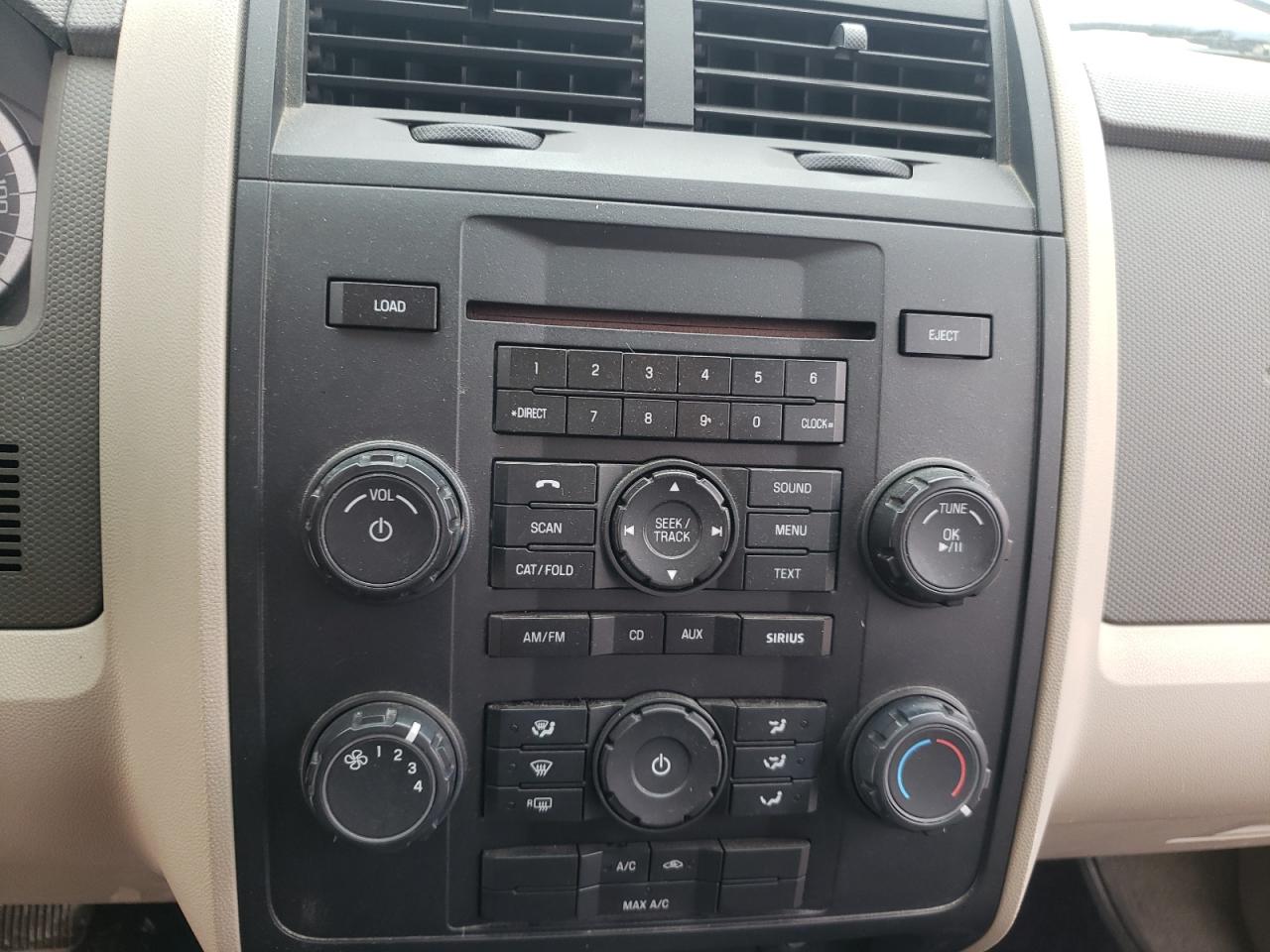 Photo 9 from auction – 2010 FORD ESCAPE XLS with VIN 1FMCU9C77AKD28029