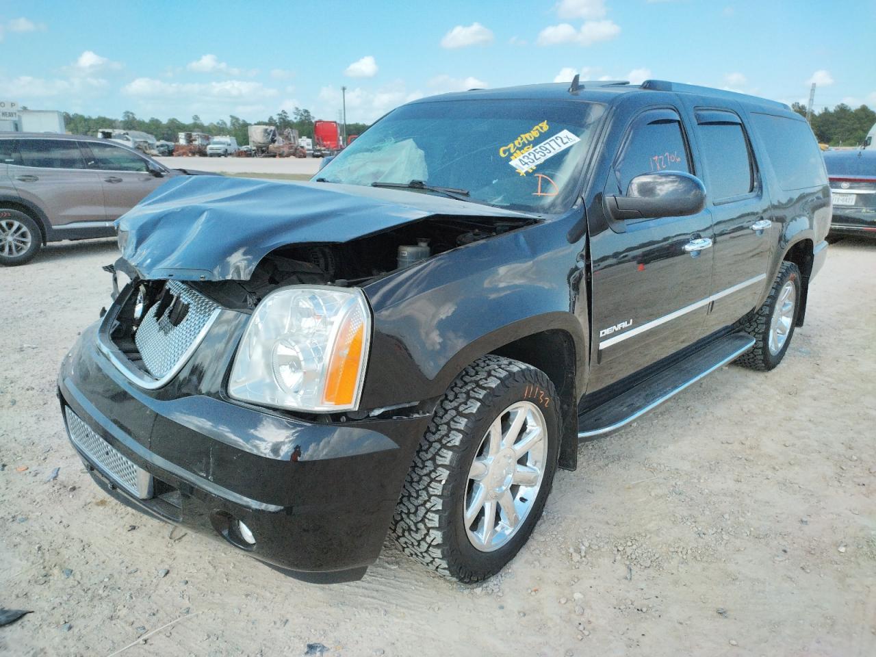 Photo 2 from auction – 2013 GMC YUKON XL D with VIN 1GKS2MEF0DR253283