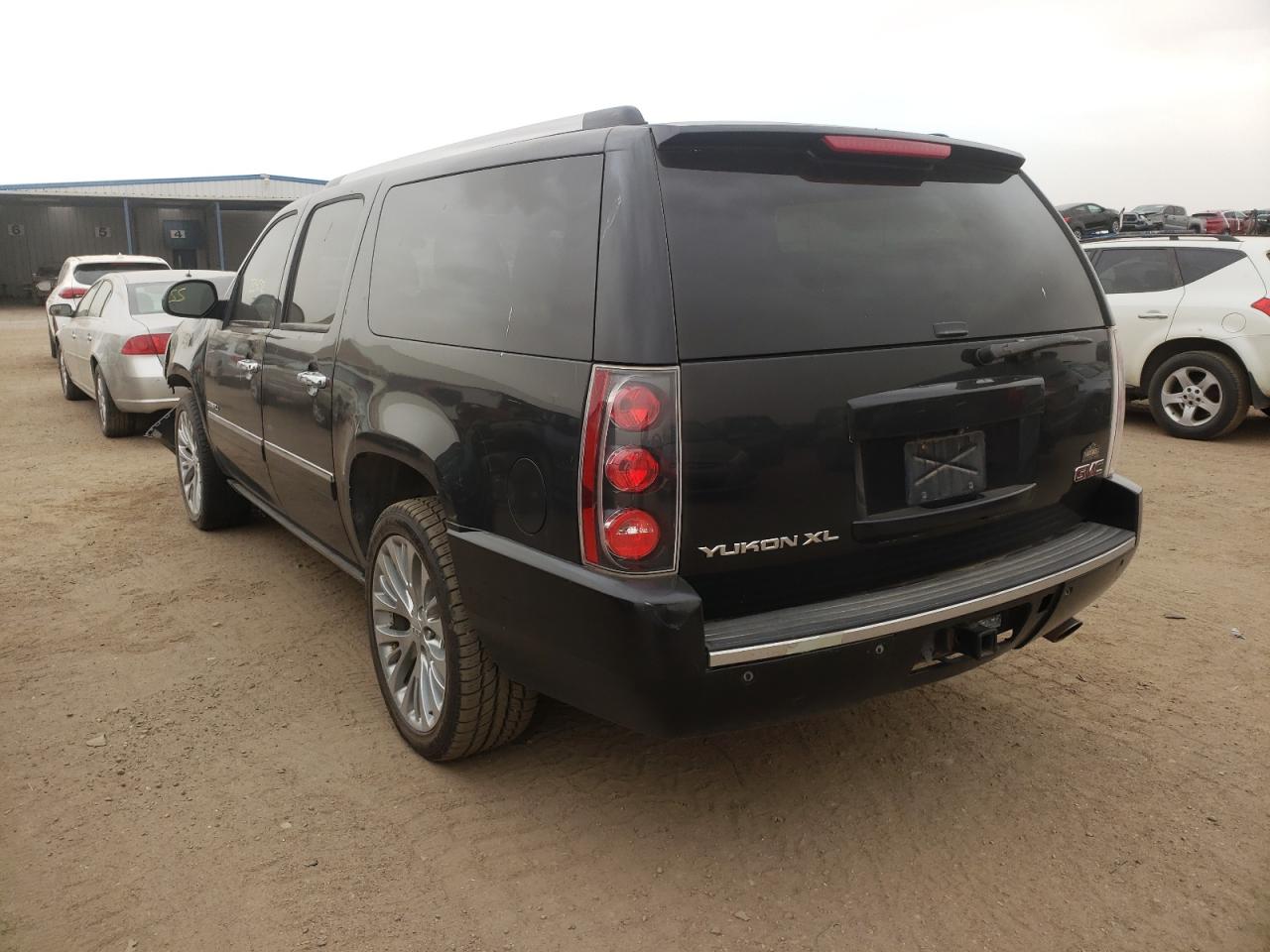 Photo 3 from auction – 2013 GMC YUKON XL D with VIN 1GKS2MEF7DR240787