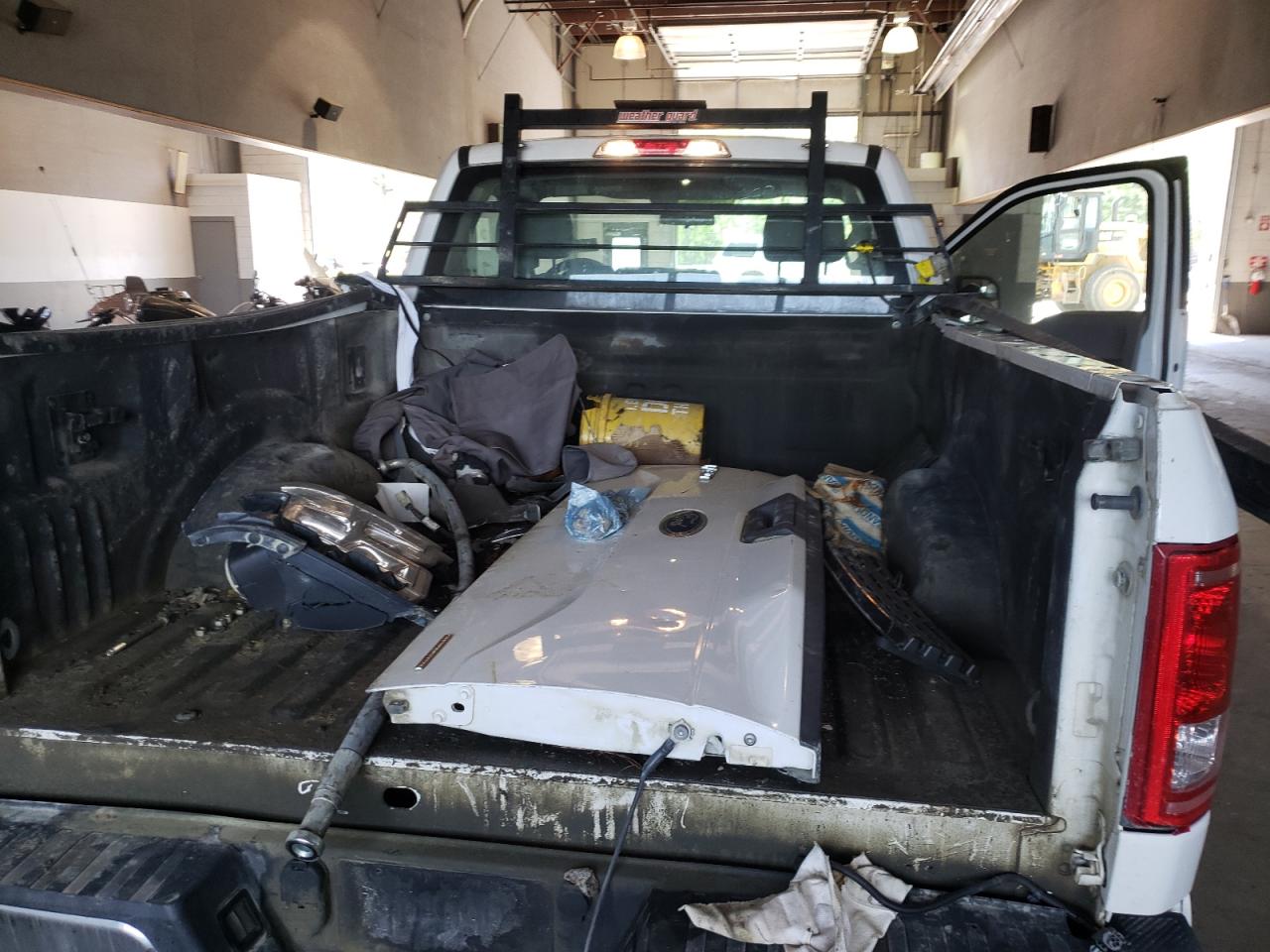 Photo 6 from auction – 2015 FORD F150 with VIN 1FTMF1C87FKD31579