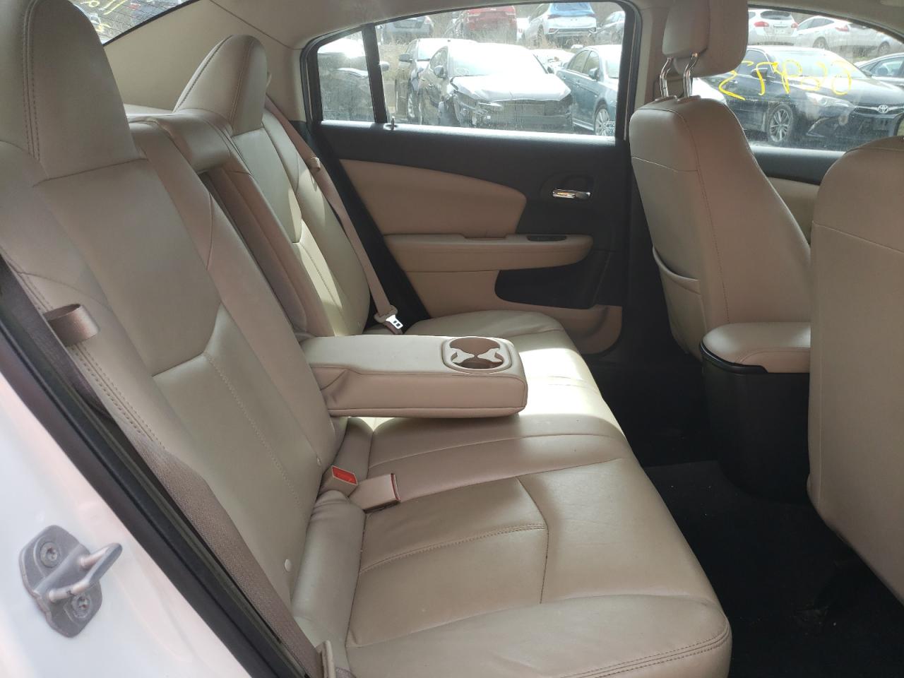 Photo 6 from auction – 2012 CHRYSLER 200 LIMITE with VIN 1C3CCBCG3CN146462