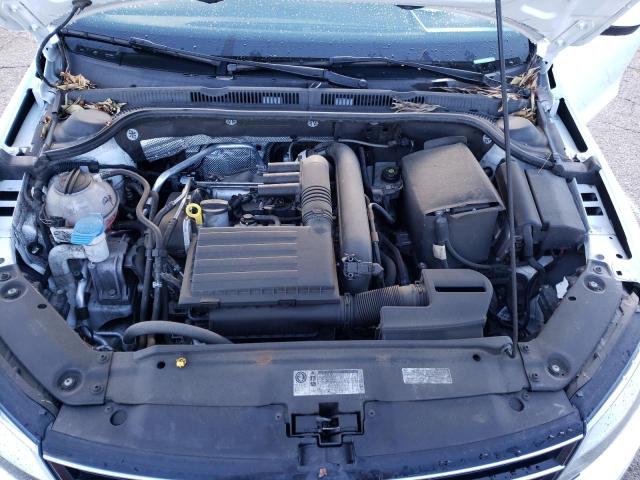 Photo 7 from auction – 2017 VOLKSWAGEN JETTA S with VIN 3VW2B7AJ9HM398883