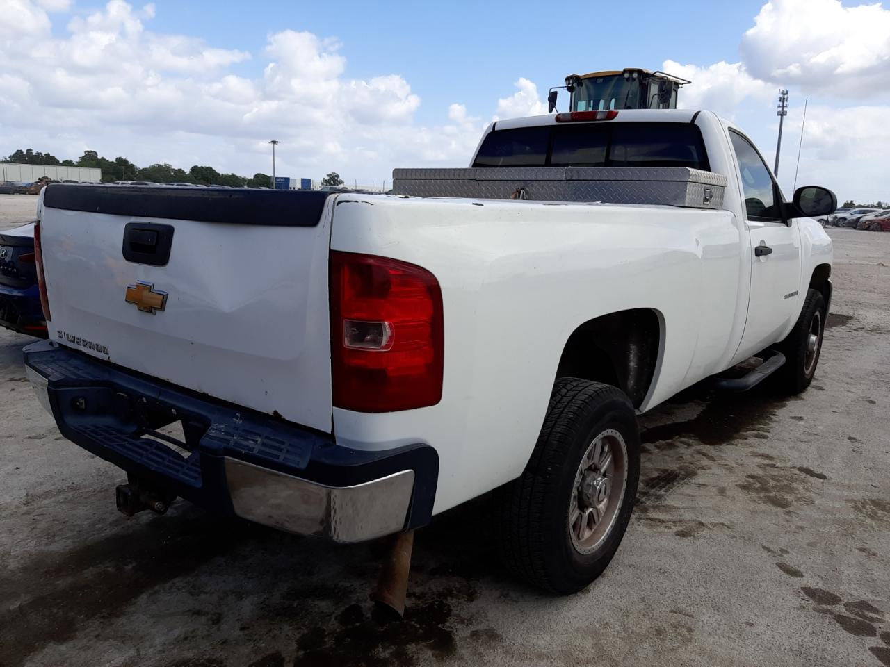 Photo 4 from auction – 2007 CHEVROLET C1500 with VIN 1GCHC24K67E528351