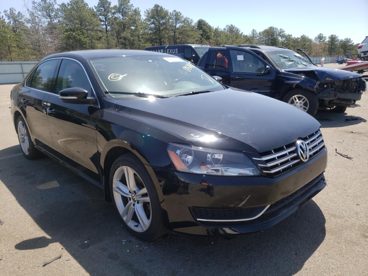 VOLKSWAGEN PASSAT SE 2015 with VIN 1VWBV7A38FC005818 - Photo from auction