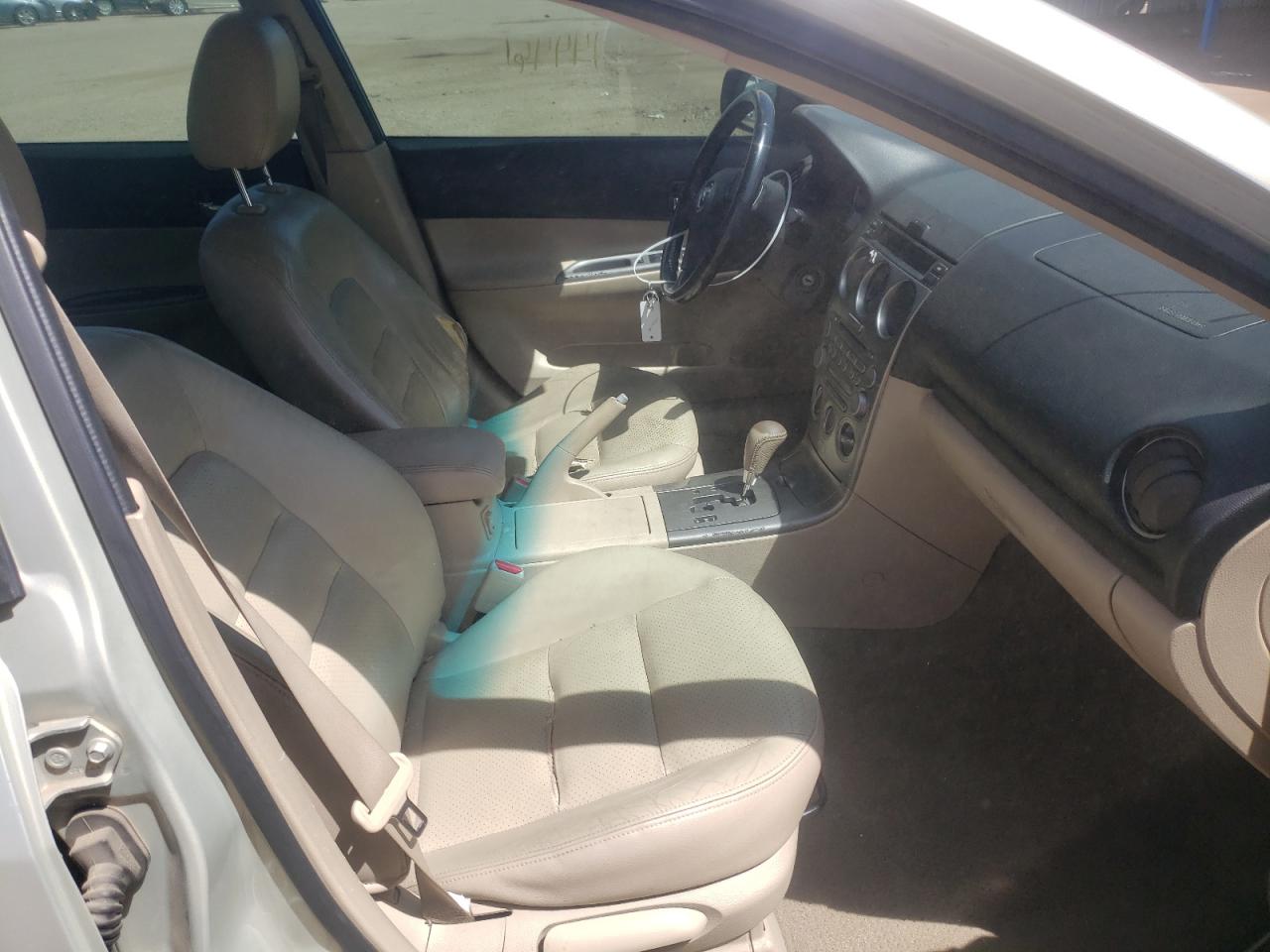 Photo 5 from auction – 2005 MAZDA 6 I with VIN 1YVHP80C155M15968