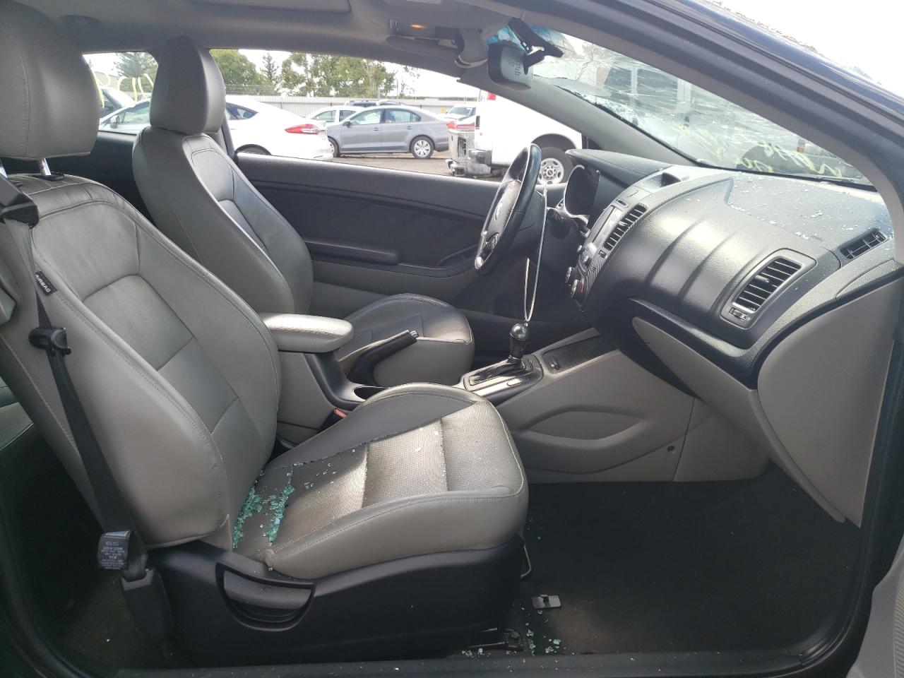Photo 5 from auction – 2015 KIA FORTE EX with VIN KNAFX6A83F5402858