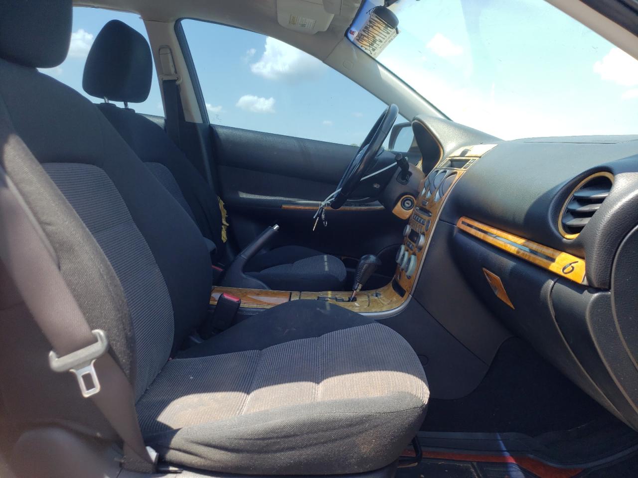 Photo 5 from auction – 2005 MAZDA 6 S with VIN 1YVHP80D255M08794