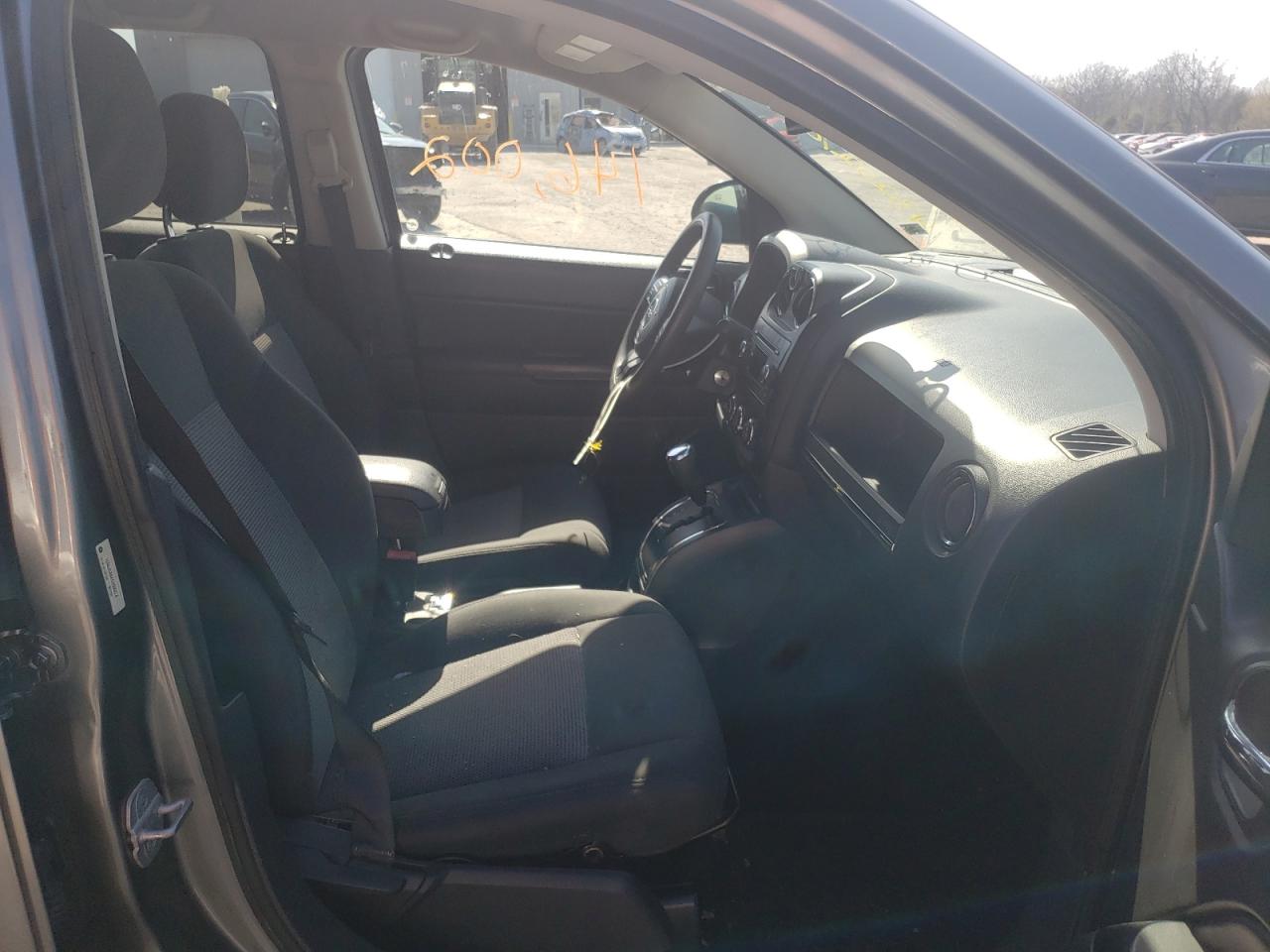 Photo 5 from auction – 2012 JEEP COMPASS SP with VIN 1C4NJDBBXCD506974
