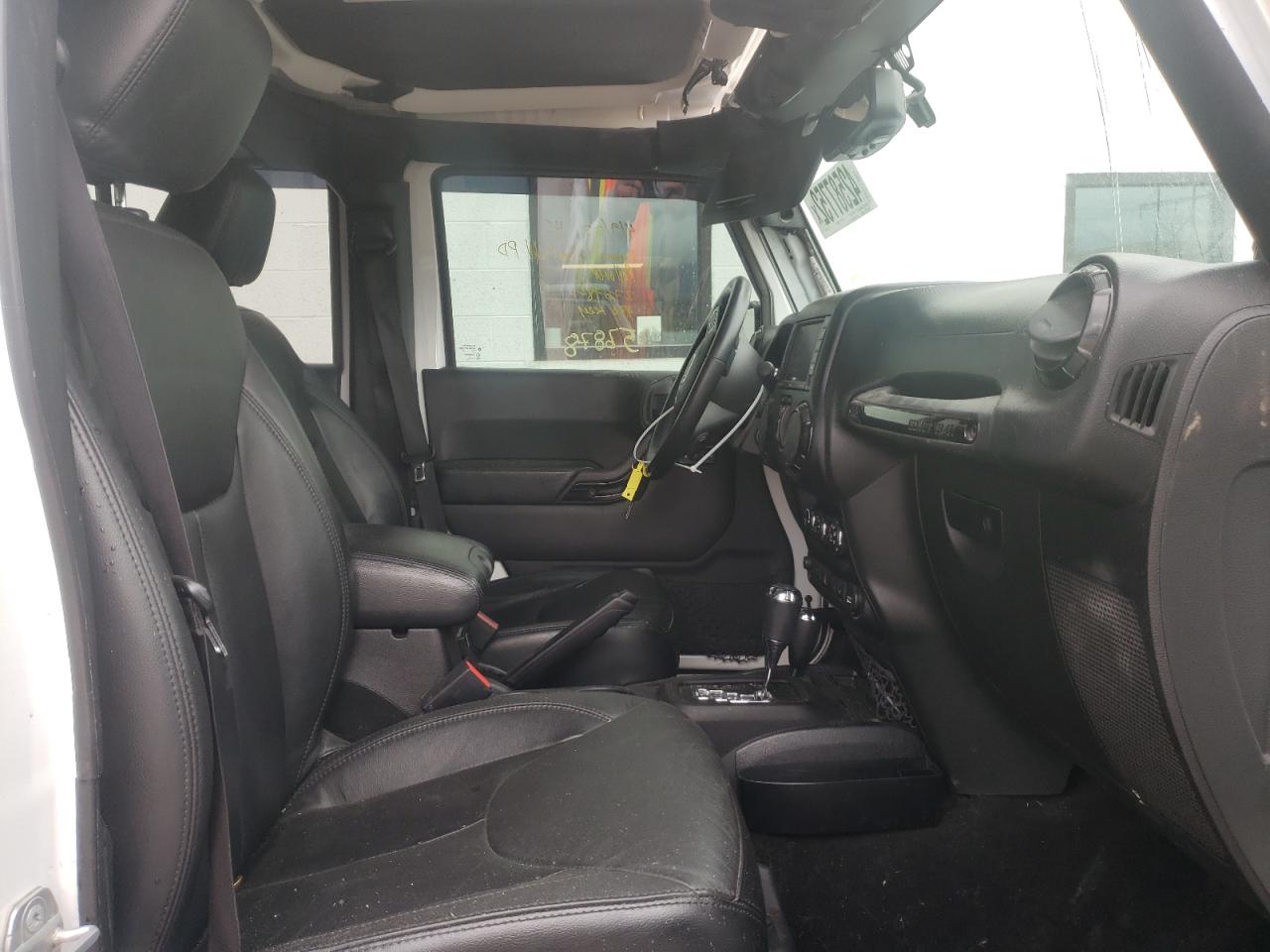 Photo 5 from auction – 2014 JEEP WRANGLER U with VIN 1C4BJWEG5EL276789
