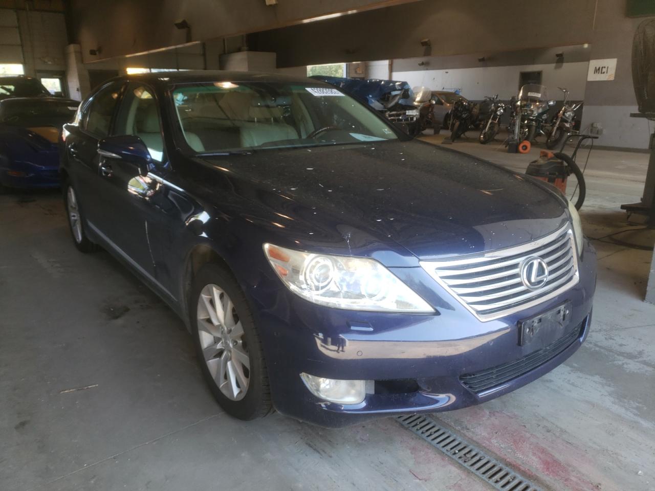 LEXUS LS 460 2010 with VIN JTHCL5EF0A5008147 - Photo from auction