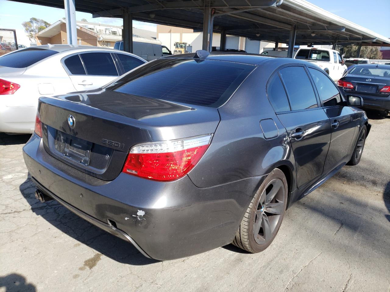 Photo 4 from auction – 2008 BMW 550 I with VIN WBANW53588CT51612