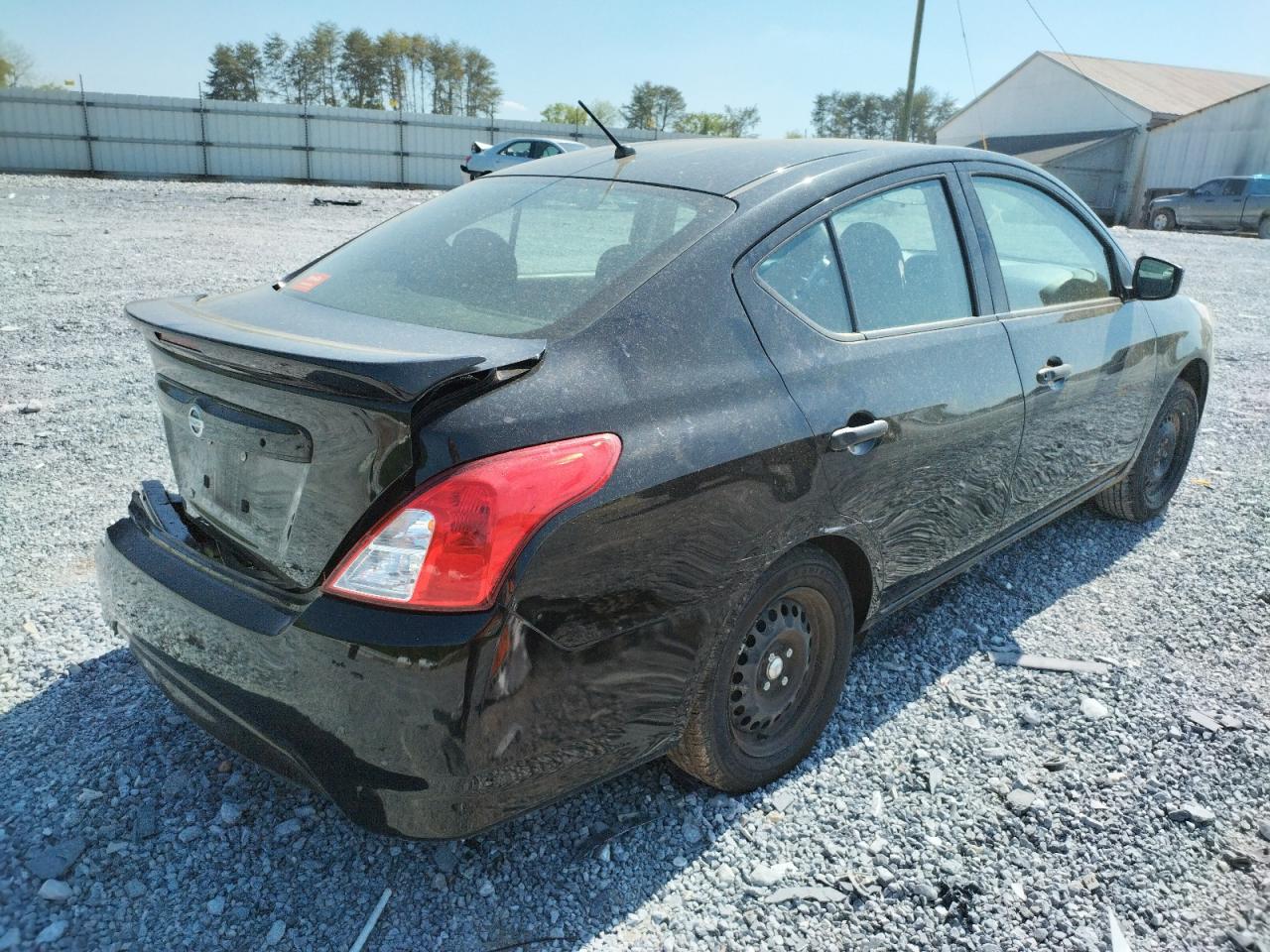 Photo 4 from auction – 2018 NISSAN VERSA S with VIN 3N1CN7AP1JL883486