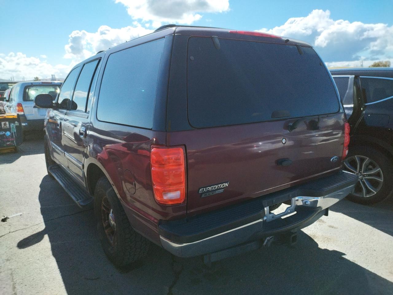 Photo 3 from auction – 2001 FORD EXPEDITION with VIN 1FMRU15L11LA61907