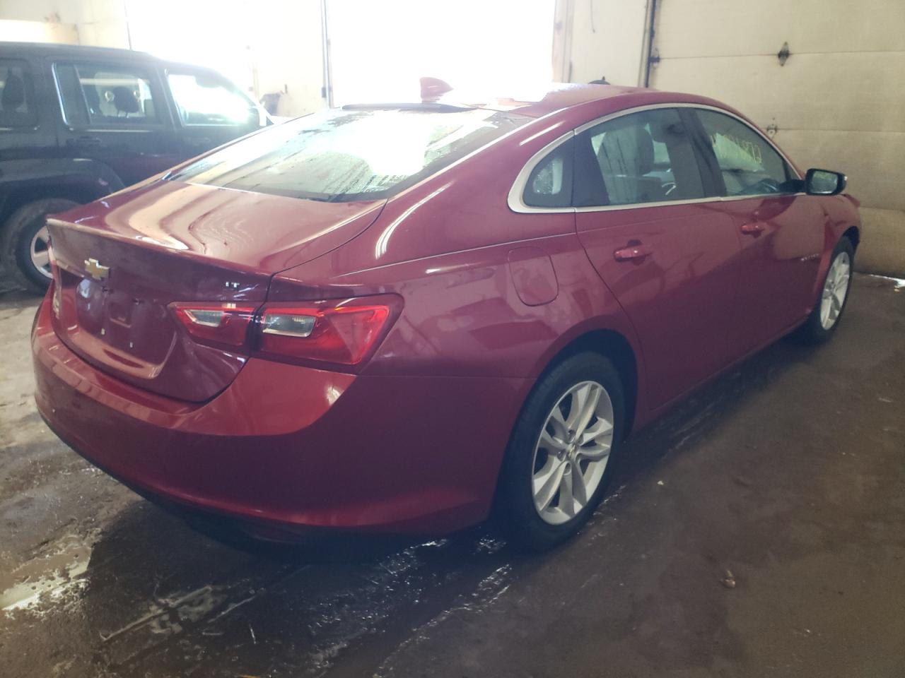 Photo 4 from auction – 2016 CHEVROLET MALIBU LT with VIN 1G1ZE5ST4GF284925
