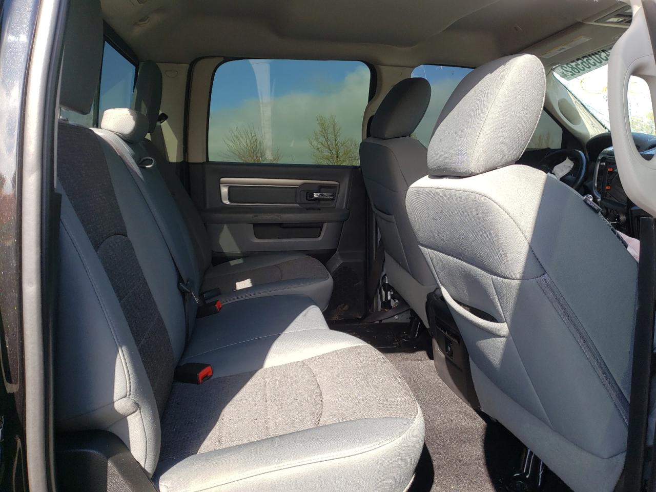 Photo 6 from auction – 2017 RAM 2500 SLT with VIN 3C6UR5DLXHG581336