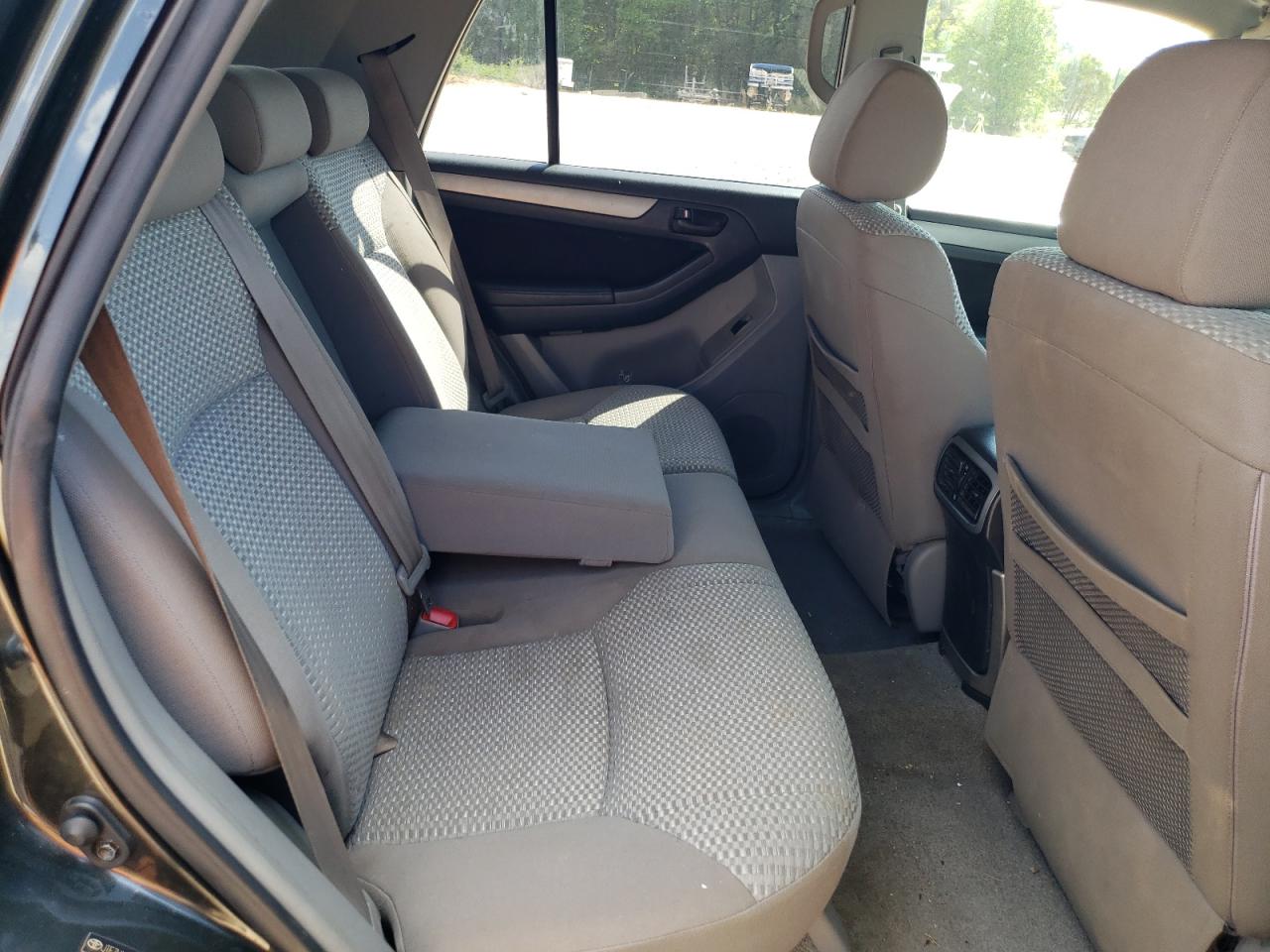 Photo 6 from auction – 2006 TOYOTA 4RUNNER SR with VIN JTEZU14R560075078