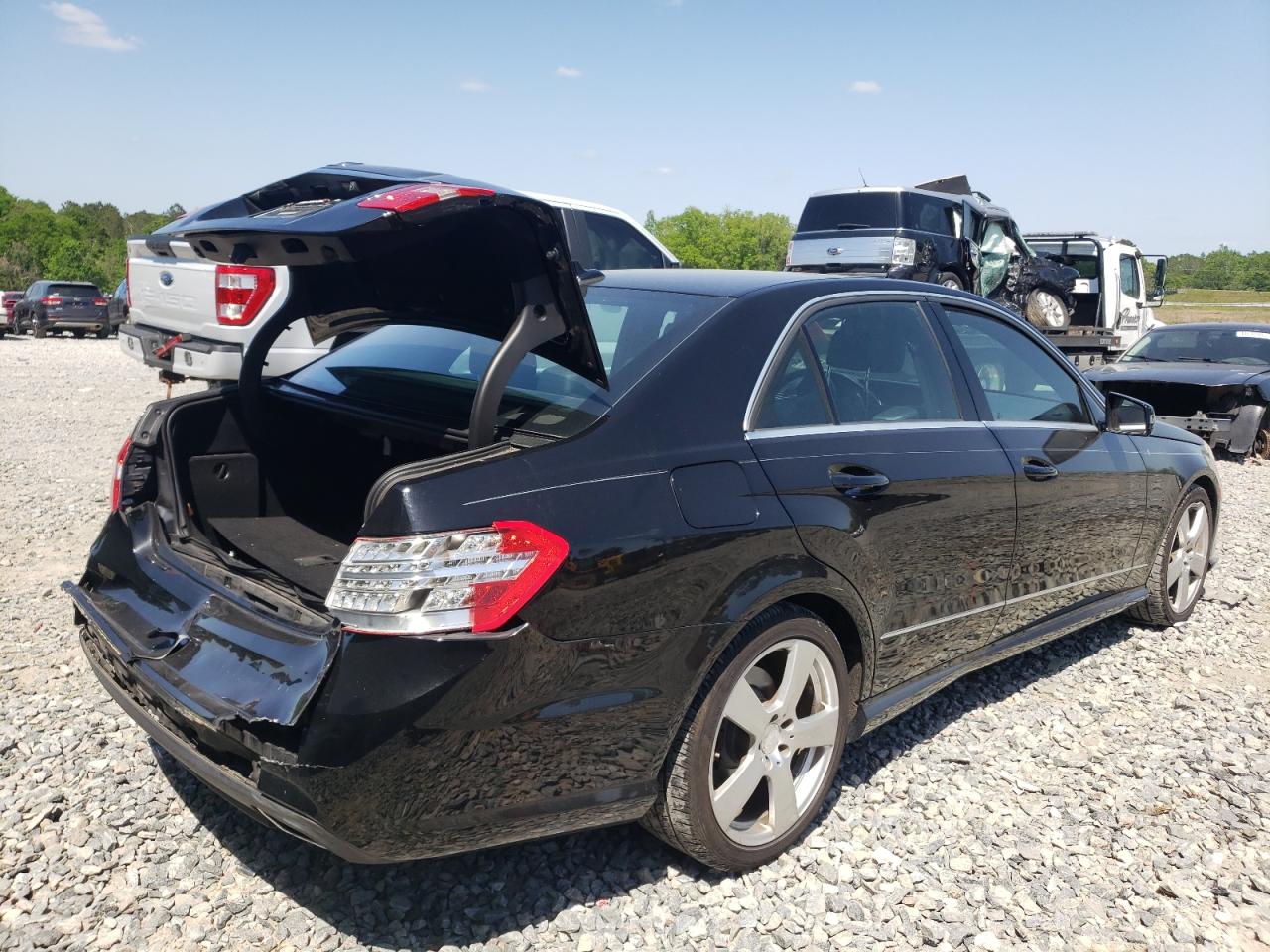 Photo 4 from auction – 2010 MERCEDES-BENZ E 350 with VIN WDDHF5GB5AA109593