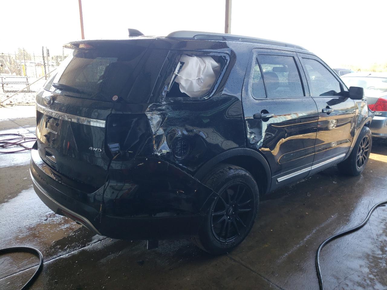 Photo 4 from auction – 2017 FORD EXPLORER X with VIN 1FM5K8D82HGA40481