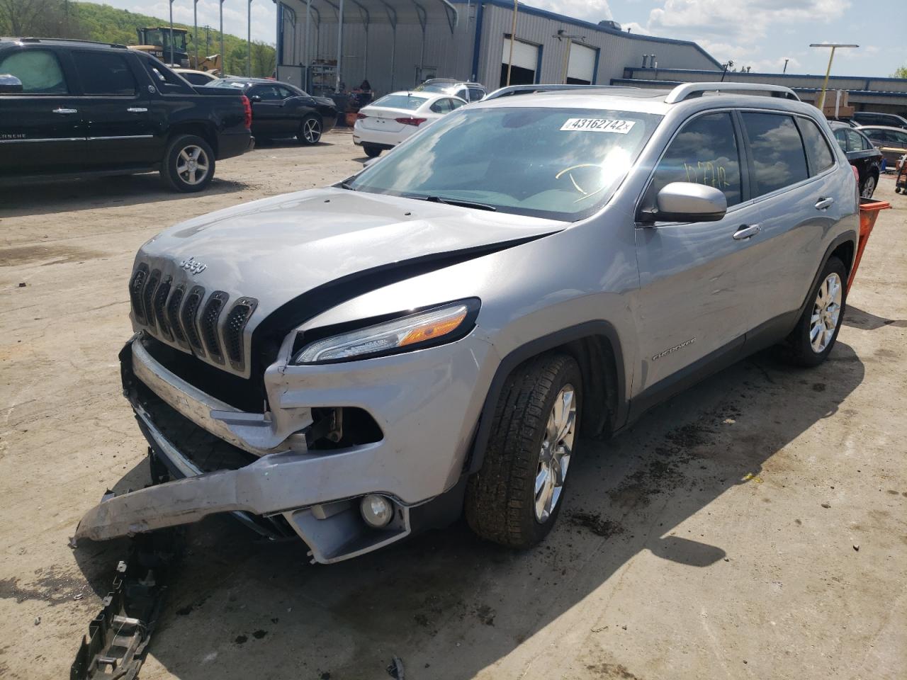 Photo 2 from auction – 2014 JEEP CHEROKEE L with VIN 1C4PJLDB3EW131761