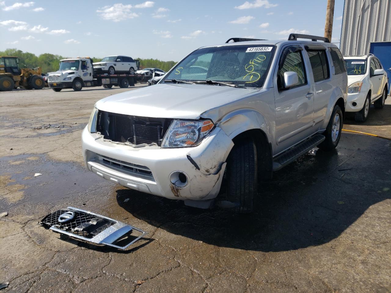 Photo 2 from auction – 2010 NISSAN PATHFINDER with VIN 5N1AR1NNXAC601805