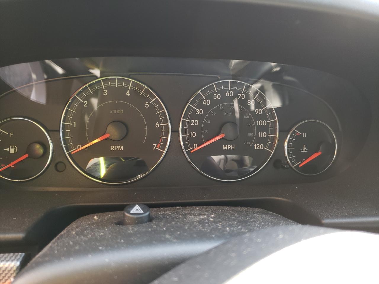 Photo 8 from auction – 2004 CHRYSLER SEBRING LX with VIN 1C3EL56R14N252076