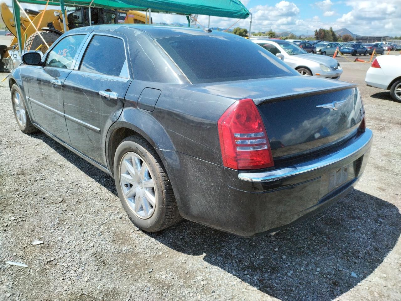 Photo 3 from auction – 2007 CHRYSLER 300C with VIN 2C3KA63H17H783351