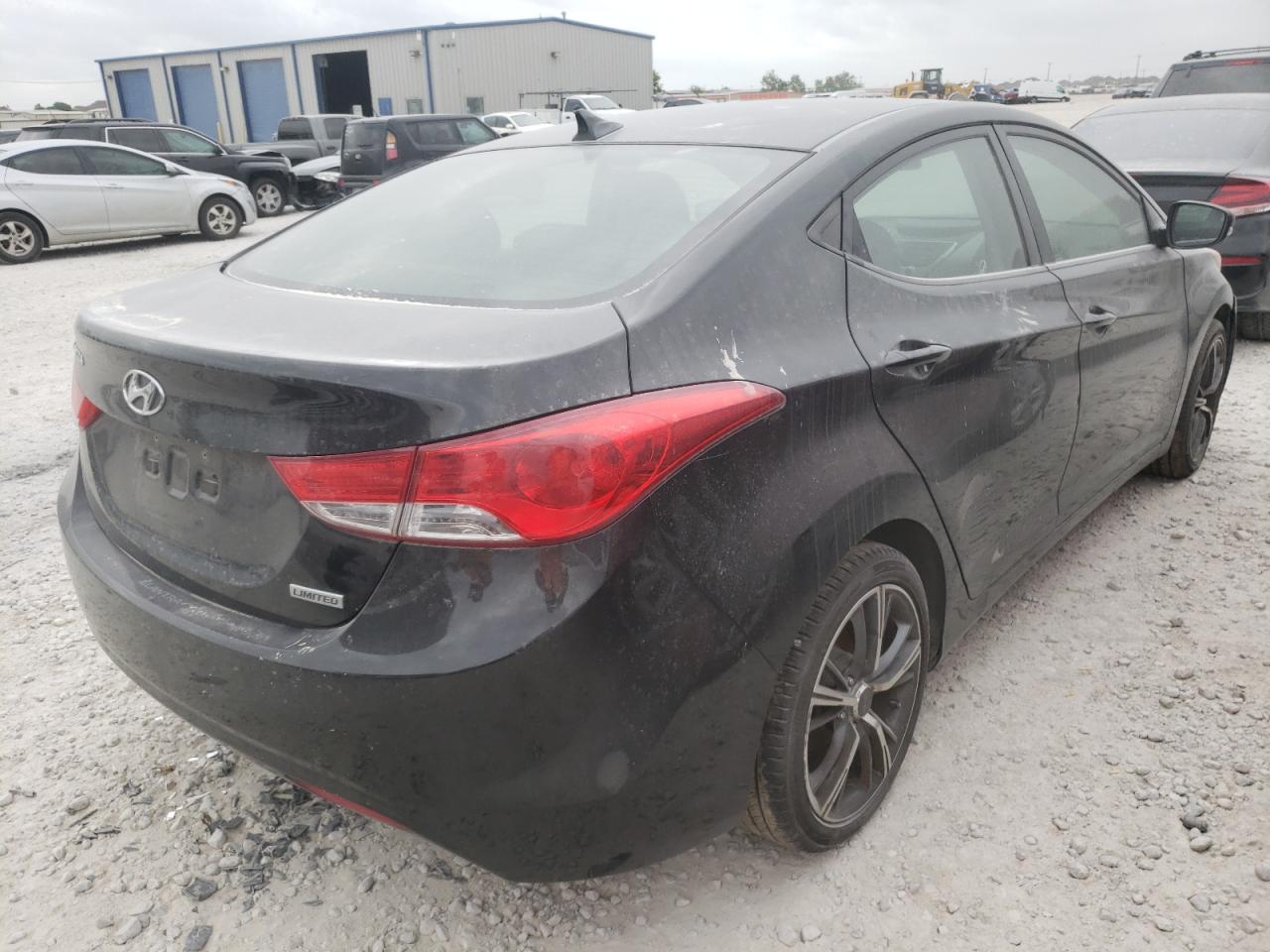 Photo 4 from auction – 2012 HYUNDAI ELANTRA GL with VIN 5NPDH4AE8CH095006