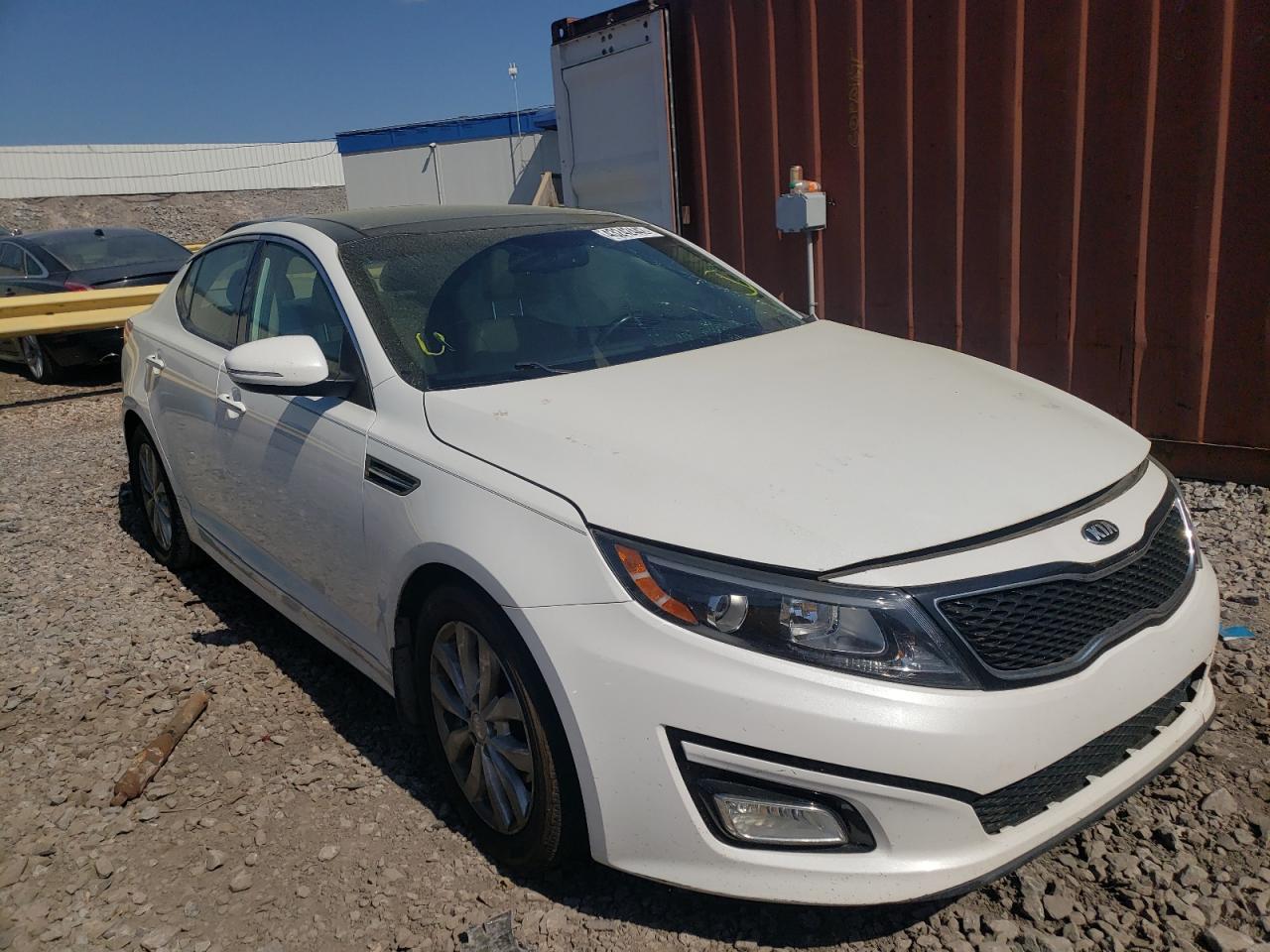KIA OPTIMA EX 2015 with VIN 5XXGN4A77FG380268 - Photo from auction