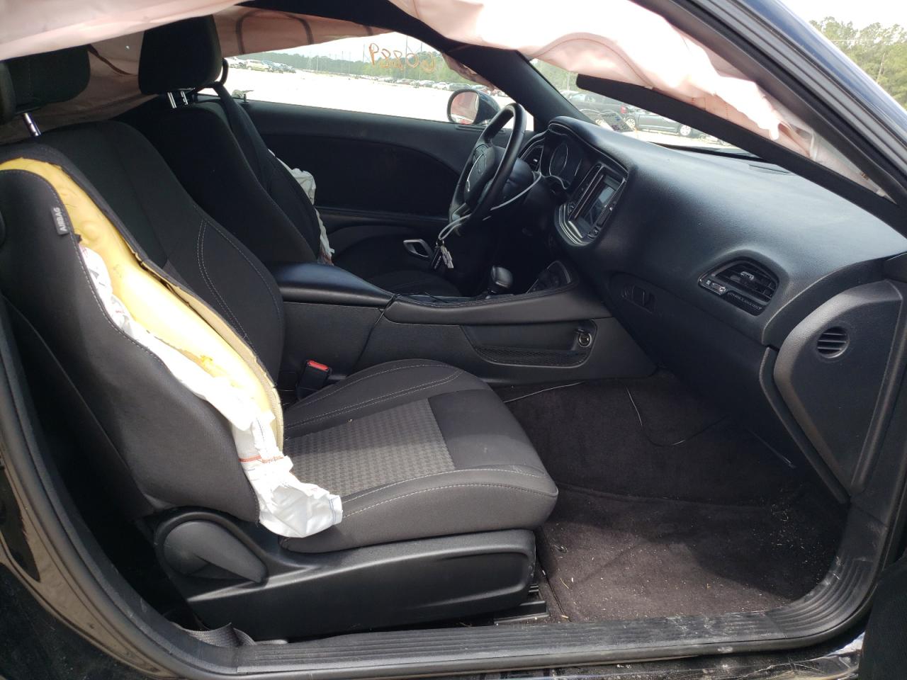 Photo 5 from auction – 2019 DODGE CHALLENGER with VIN 2C3CDZAG6KH525259