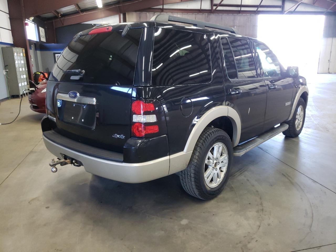 Photo 4 from auction – 2008 FORD EXPLORER E with VIN 1FMEU74E28UA67448