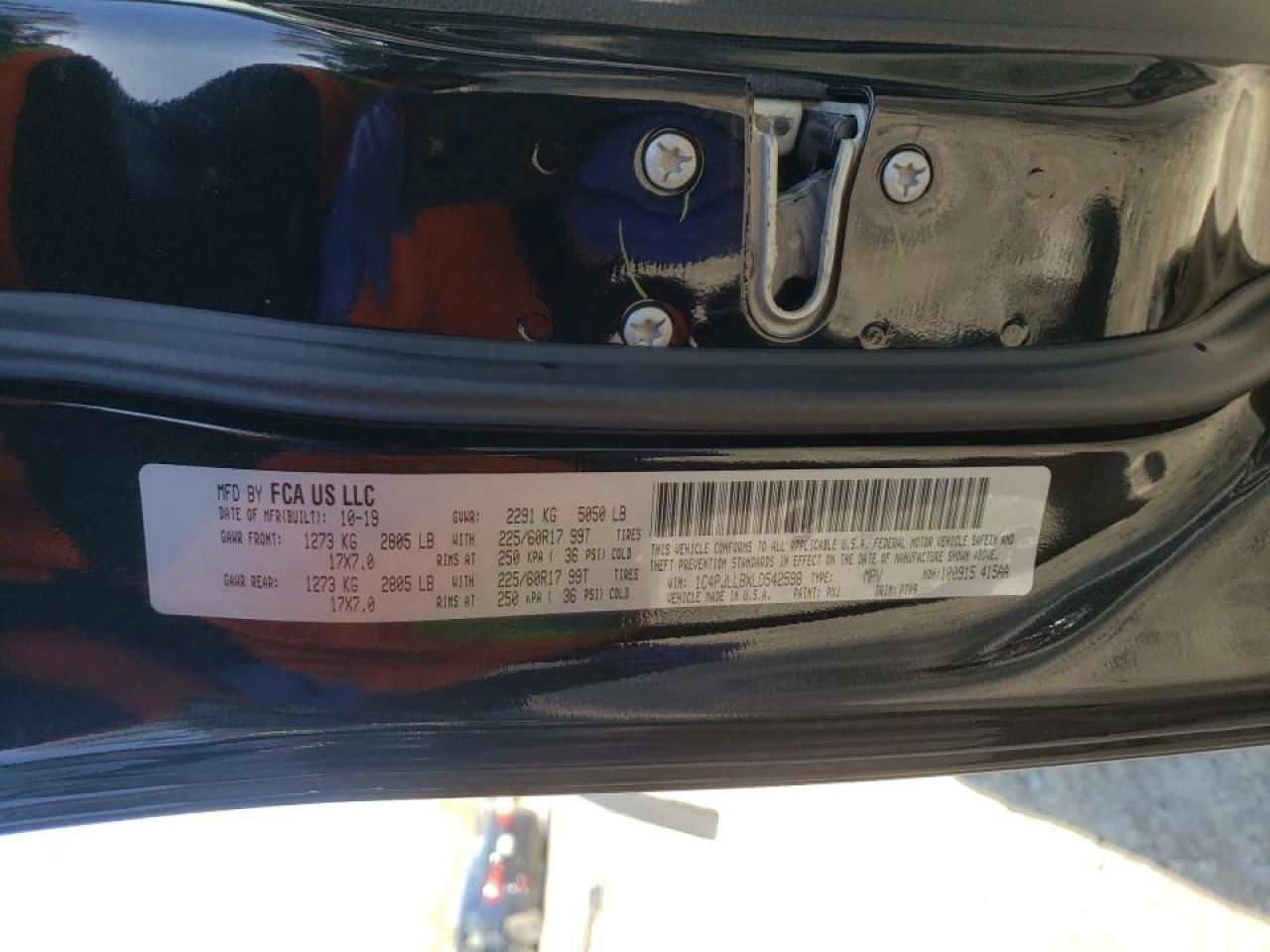 Photo 10 from auction – 2020 JEEP CHEROKEE L with VIN 1C4PJLLBXLD542598