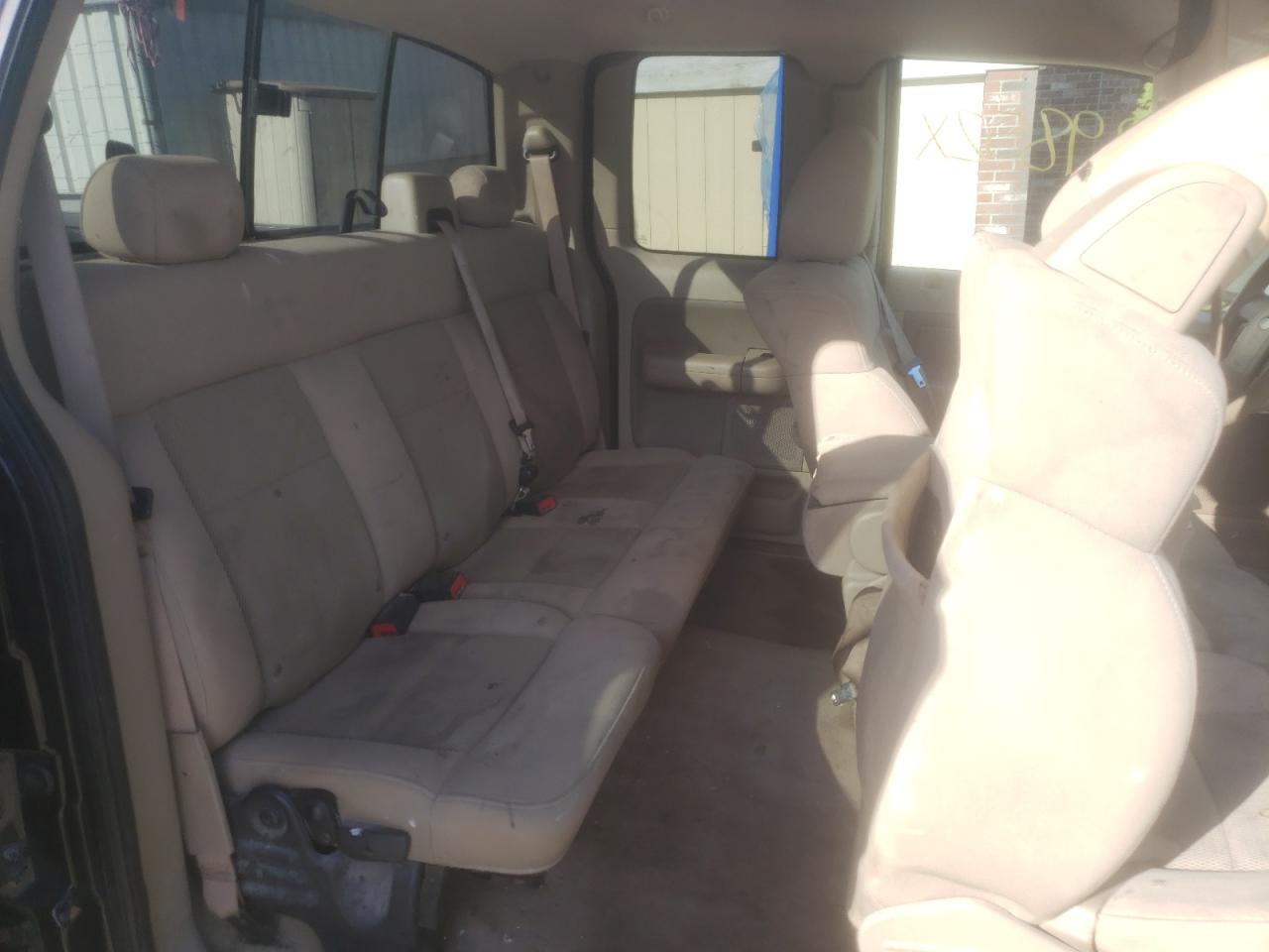 Photo 6 from auction – 2004 FORD F150 with VIN 1FTPX14524NB67720