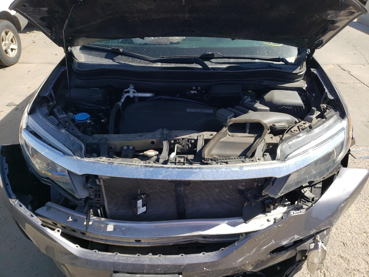 Photo 7 from auction – 2017 HONDA PILOT TOUR with VIN 5FNYF6H92HB012316