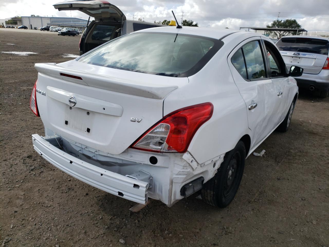 Photo 4 from auction – 2018 NISSAN VERSA S with VIN 3N1CN7AP4JL853317