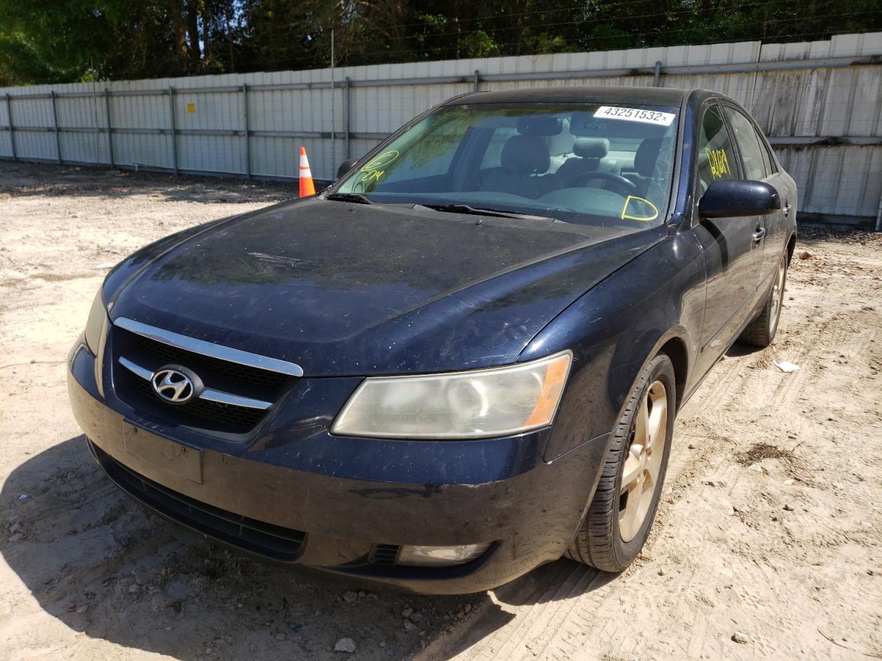 Photo 2 from auction – 2007 HYUNDAI SONATA SE with VIN 5NPEU46F97H208940