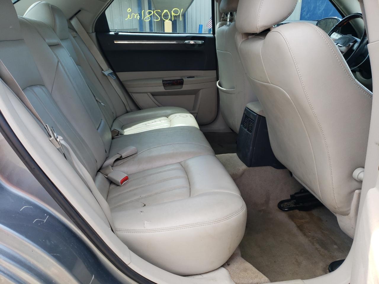 Photo 6 from auction – 2006 CHRYSLER 300C with VIN 2C3KA63HX6H239378