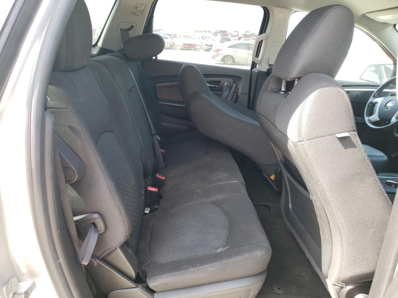 Photo 6 from auction – 2011 CHEVROLET TRAVERSE L with VIN 1GNKRGED7BJ219478